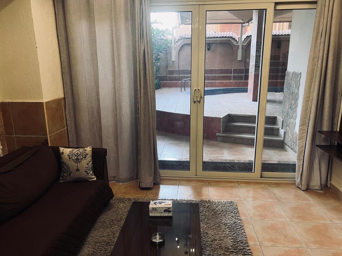 Magic Pool View, New Le Caire